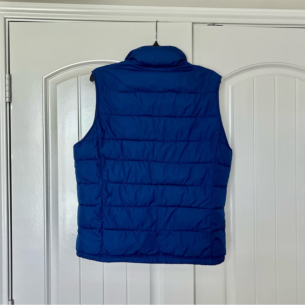 Banana republic blue puffer vest, like new. - Picture 5 of 7